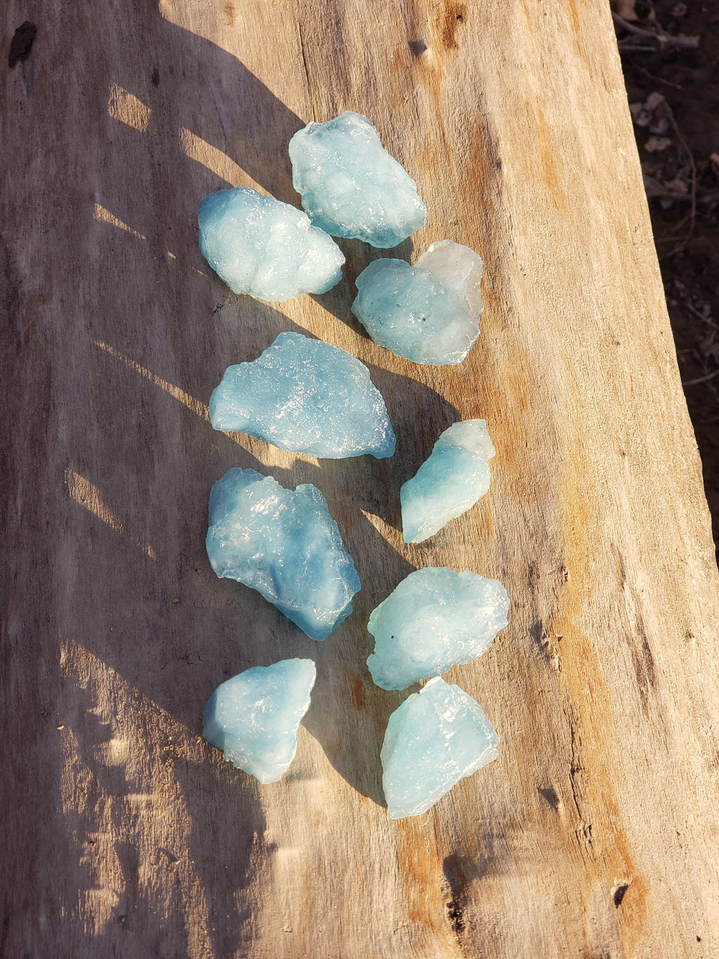 Raw Aquamarine Tumbles - CRYSTAL LIGHT ELEMENTS 