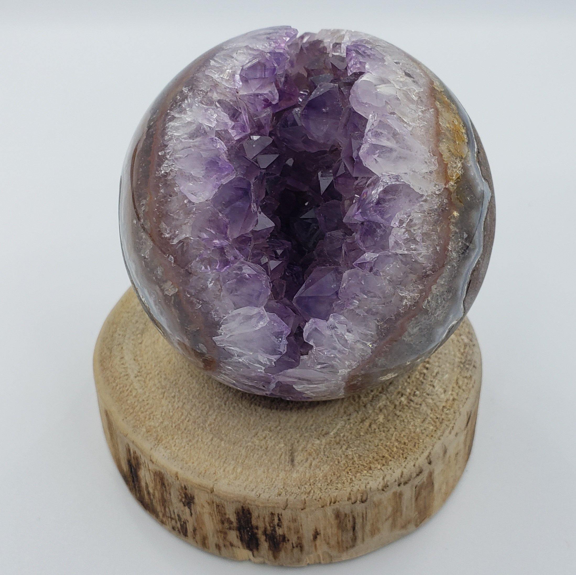 Amethyst Geode Sphere - CRYSTAL LIGHT ELEMENTS 