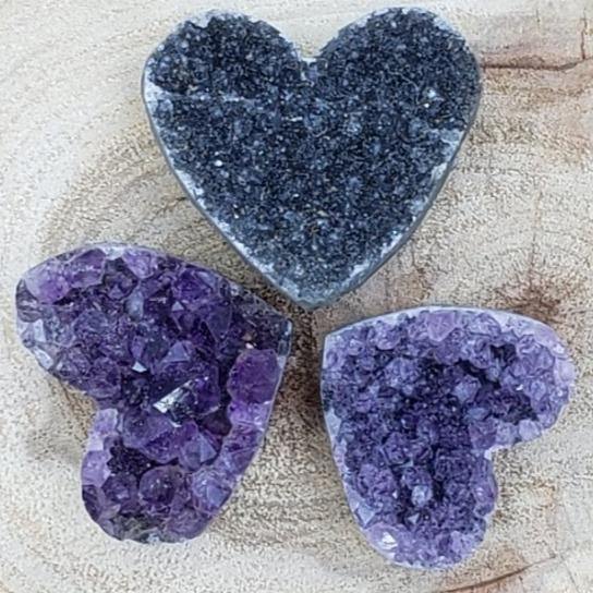 Small Amethyst Heart Clusters Triplets - CRYSTAL LIGHT ELEMENTS 